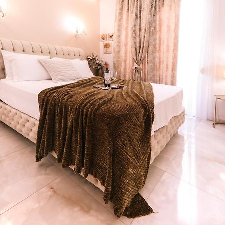 Goldenspace Exquisite Suite Near The Port Volos Exterior foto